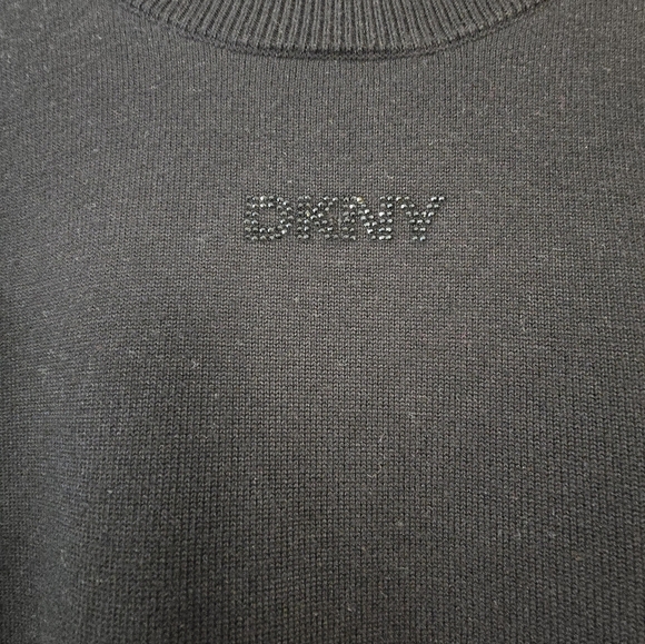 DKNY Black Short Sleeve Front Logo Knit Sweater Top Rayon Size L - Picture 2 of 8